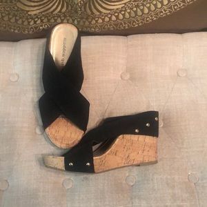 MADDEN GIRL, wedge sandal, 4 inch heel, size 7.5